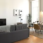 Luxury Unique *